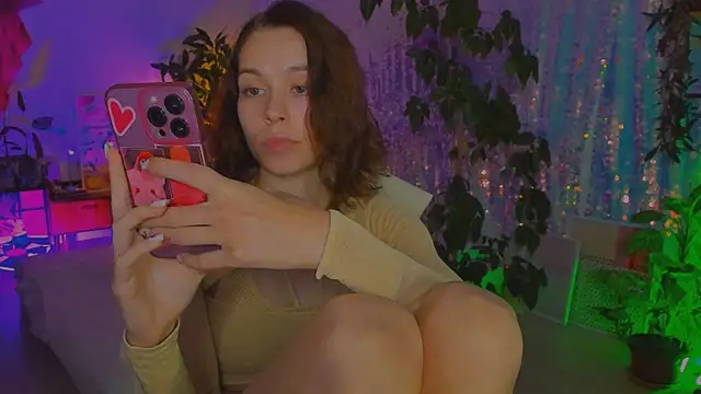 Snapshot of poli__ chatting on July 28, 7:39 pm poli online show from July 28, 7:39 pm