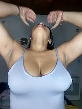 Snapshot of alison_villalobo chatting on June 11, 2:53 am alison villalobo online show from June 11, 2:53 am