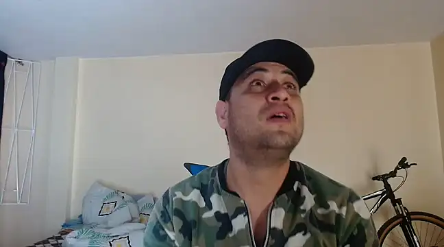 alphaswitchard online show from March 13, 2:49 am