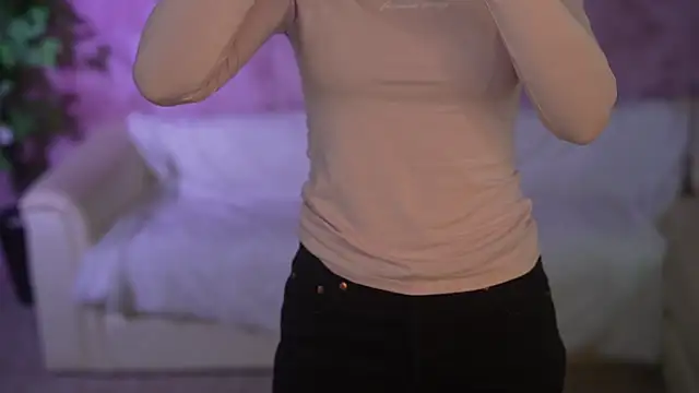 Snapshot of Elice_Dream chatting on September 29, 2:55 pm Elice Dream online show from September 29, 2:55 pm