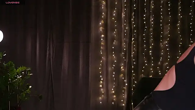 Snapshot of Elice_Dream chatting on March 25, 8:04 pm Elice Dream online show from March 25, 8:04 pm