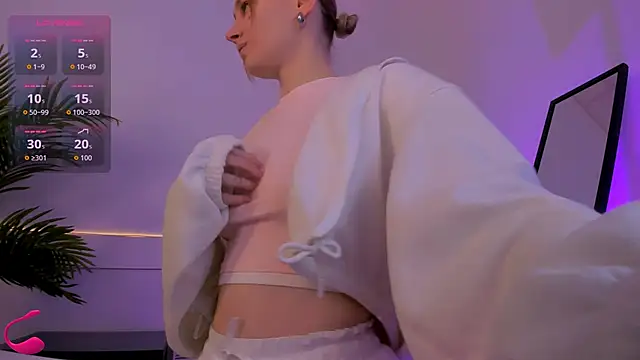 Snapshot of Jess_Anders_ chatting on November 25, 8:03 am Jess Anders online show from November 25, 8:03 am