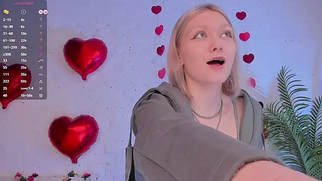 Snapshot of _Rude_Girl_ chatting on February 8, 6:54 am Rude Girl online show from February 8, 6:54 am