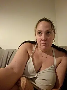 Snapshot of Wisie_Cutie chatting on January 3, 9:57 pm Wisie Cutie online show from January 3, 9:57 pm