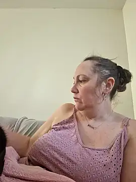 Snapshot of Wisie_Cutie chatting on February 22, 2:41 pm Wisie Cutie online show from February 22, 2:41 pm