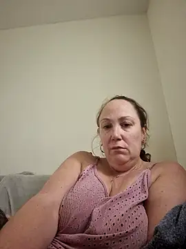 Snapshot of Wisie_Cutie chatting on March 16, 3:17 pm Wisie Cutie online show from March 16, 3:17 pm