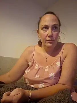 Snapshot of Wisie_Cutie chatting on September 26, 10:14 pm Wisie Cutie online show from September 26, 10:14 pm