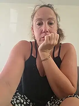 Wisie Cutie online show from June 15, 9:00 am