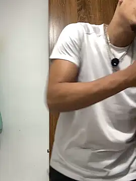 Snapshot of rick03_leto chatting on October 4, 10:24 am rick03 leto online show from October 4, 10:24 am