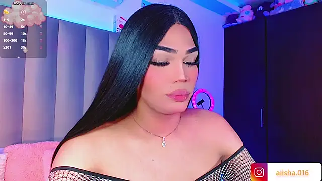 AiishaRose online show from February 8, 1:11 pm