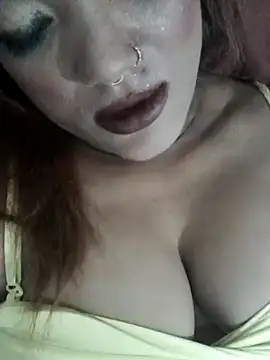 Snapshot of Indianpleasure300 chatting on January 4, 7:44 pm Indianpleasure300 online show from January 4, 7:44 pm