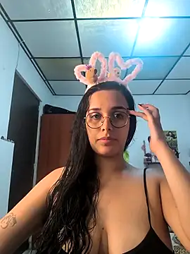 Snapshot of Annya-sweet chatting on October 31, 2:51 pm Annya-sweet online show from October 31, 2:51 pm