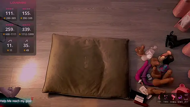 Redhead Shark new online show from February 20, 3:19 pm