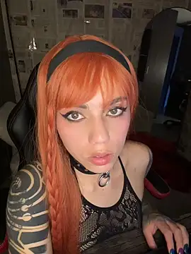 i am nina  online show from April 28, 10:59 pm
