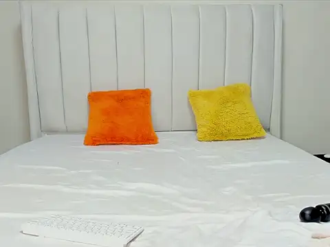  heavenlysent online show from December 19, 4:08 am