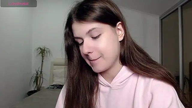 Snapshot of SayMeow_ chatting on February 5, 8:35 pm SayMeow online show from February 5, 8:35 pm