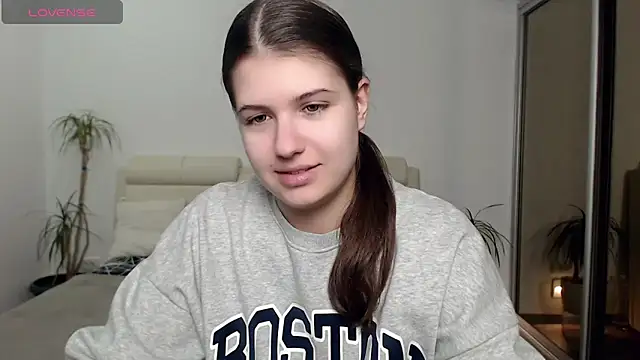 Snapshot of SayMeow_ chatting on February 9, 10:00 pm SayMeow online show from February 9, 10:00 pm