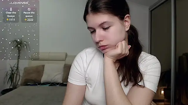 Snapshot of SayMeow_ chatting on February 15, 11:47 pm SayMeow online show from February 15, 11:47 pm