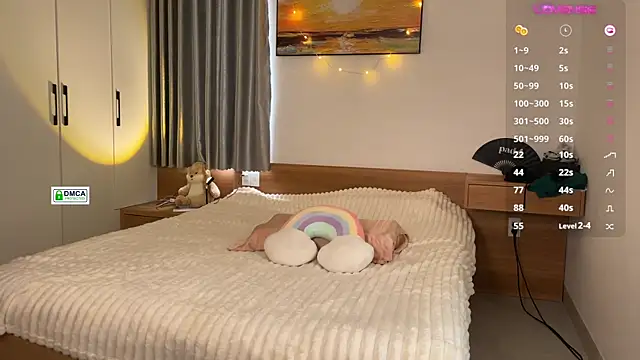 Snapshot of RedFires chatting on February 4, 7:29 am RedFires online show from February 4, 7:29 am