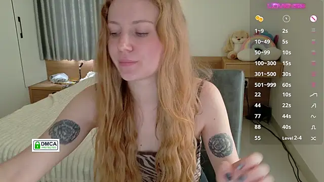 Snapshot of RedFires chatting on September 25, 7:23 am RedFires online show from September 25, 7:23 am