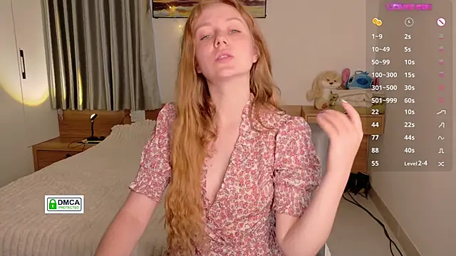 Snapshot of RedFires chatting on October 13, 9:53 am RedFires online show from October 13, 9:53 am