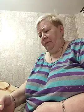 EffectFiona online show from March 12, 11:01 pm