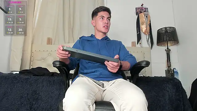 Adams ricci online show from January 25, 10:28 pm