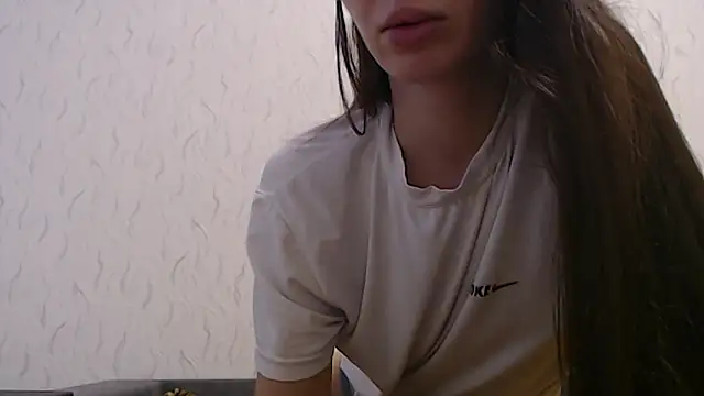 HoneyWiles online show from January 11, 2:11 pm