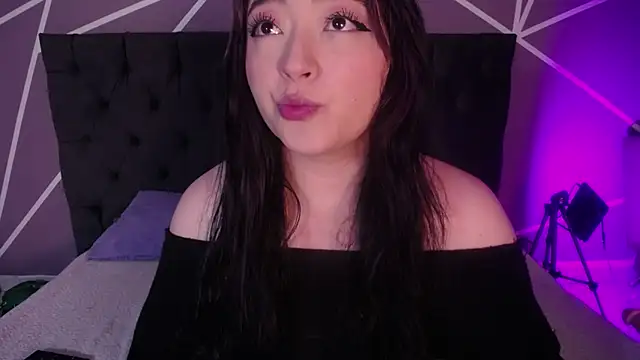 Miss Loise online show from March 19, 1:51 pm