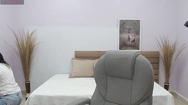 sophia hadid online show from March 13, 12:45 pm