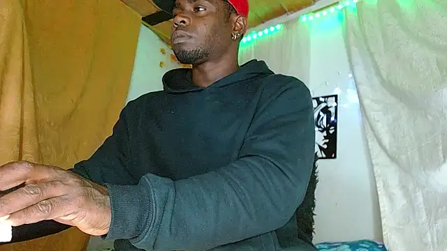 Snapshot of angel_bonbom chatting on November 19, 5:07 am angel bonbom online show from November 19, 5:07 am