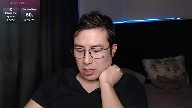 andrewmhilton  online show from January 12, 6:29 am