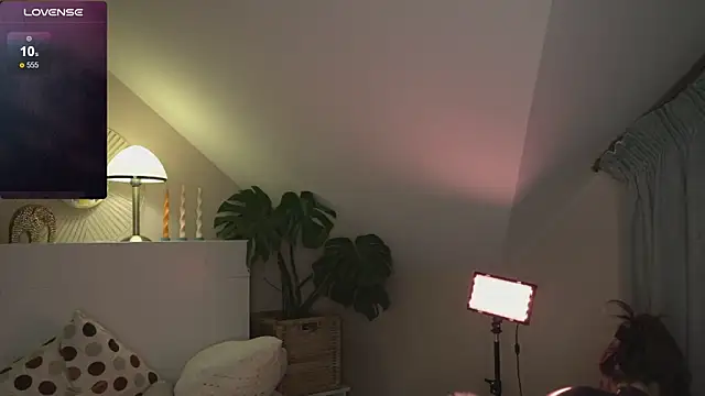 Snapshot of Lazy_pepsi chatting on November 23, 5:46 pm Lazy pepsi online show from November 23, 5:46 pm