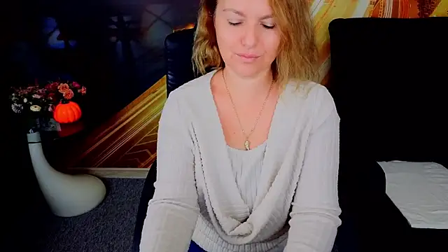 Snapshot of EmmaxPark chatting on November 21, 6:45 am EmmaxPark online show from November 21, 6:45 am