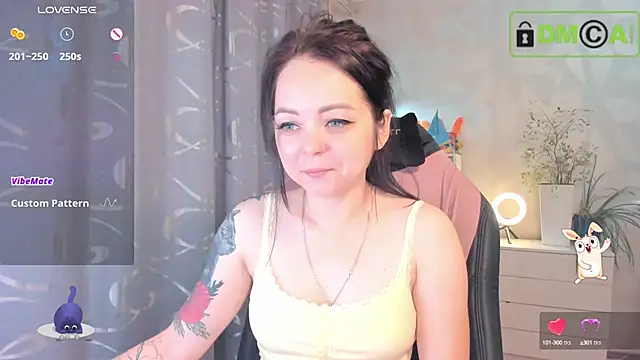 Snapshot of AnnyHoney_ chatting on September 25, 12:42 pm AnnyHoney online show from September 25, 12:42 pm