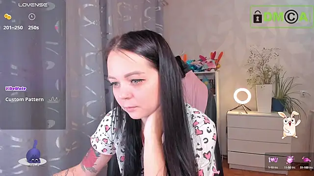 Snapshot of AnnyHoney_ chatting on September 28, 2:44 pm AnnyHoney online show from September 28, 2:44 pm