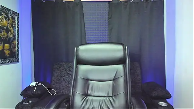 jhonnysnow17 online show from October 25, 12:40 am