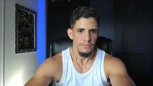 jhonnysnow17 online show from March 3, 10:15 pm