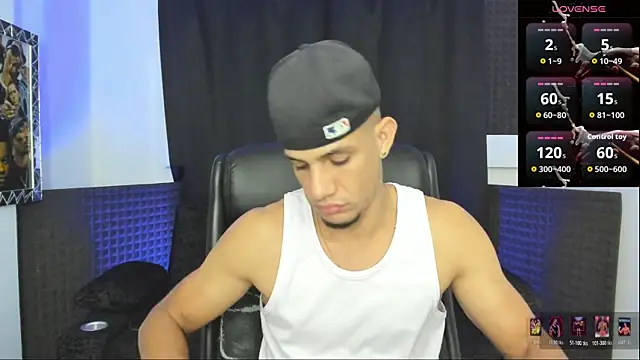 jhonnysnow17 online show from July 29, 5:38 am