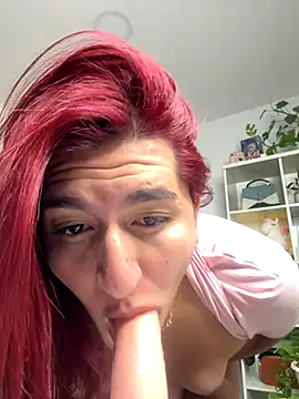 ari artis online show from November 25, 7:08 am