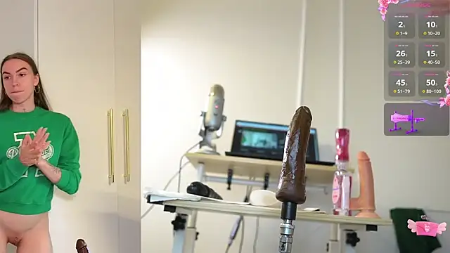 Snapshot of Miss69Ri99 chatting on January 12, 10:22 pm Miss69Ri99 online show from January 12, 10:22 pm