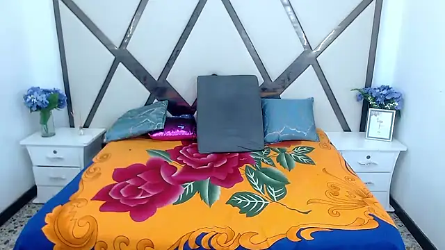 ChloexBigAss online show from December 25, 9:00 pm