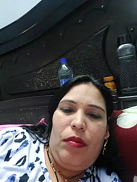 Poojabhabi101 online show from March 12, 6:40 am