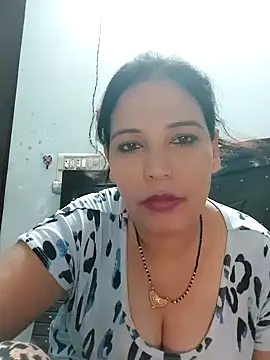 Poojabhabi101 online show from September 16, 5:52 am