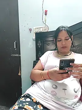 Poojabhabi101 online show from October 4, 5:16 am