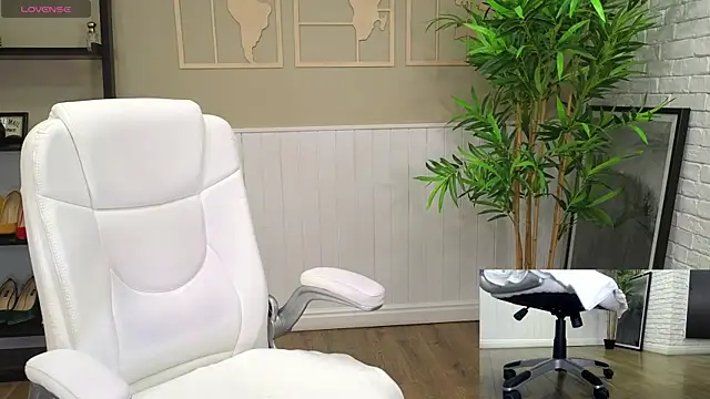 SelineSole online show from February 19, 7:05 pm