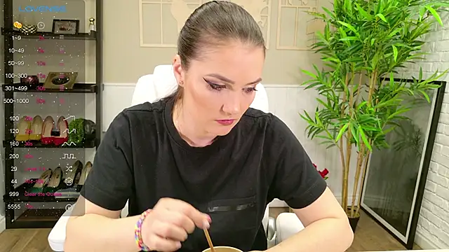 SelineSole online show from March 12, 5:17 pm