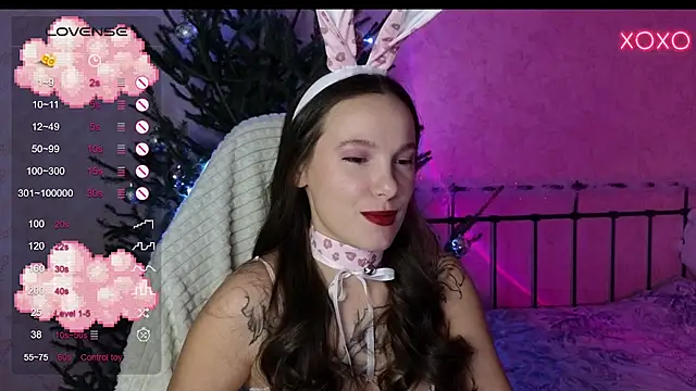 lil luna x online show from December 24, 5:13 pm