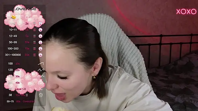 lil luna x online show from March 3, 4:03 pm