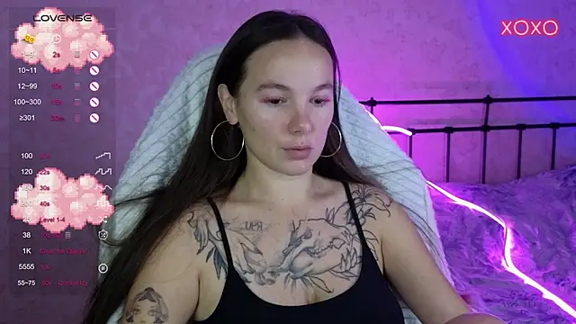 lil luna x online show from October 6, 5:10 pm